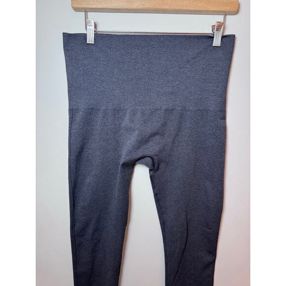 Spanx charcoal gray High Rise look at me now Seamless Leggings women's size 2X - Picture 5 of 7